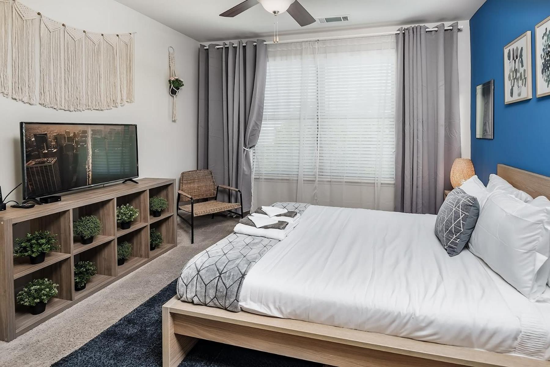 Uptown 4Th Ward Luxury Apt Year-Round Pool Charlotte Dış mekan fotoğraf