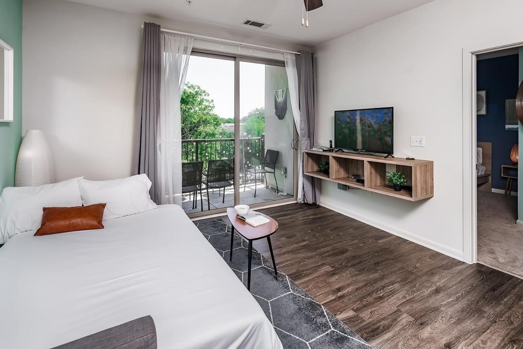 Uptown 4Th Ward Luxury Apt Year-Round Pool Charlotte Dış mekan fotoğraf