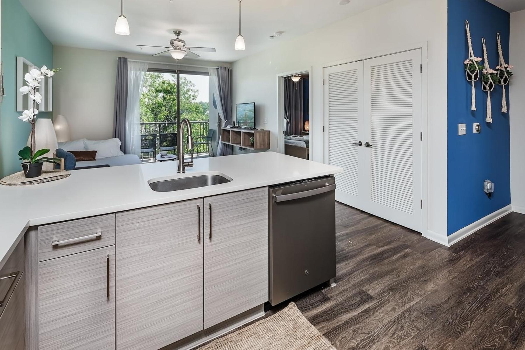 Uptown 4Th Ward Luxury Apt Year-Round Pool Charlotte Dış mekan fotoğraf